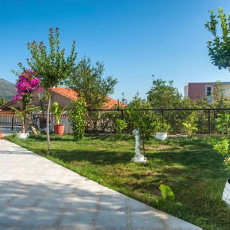 Fernanda'S Traditional 2 Floor House Villa Poros  Exterior photo